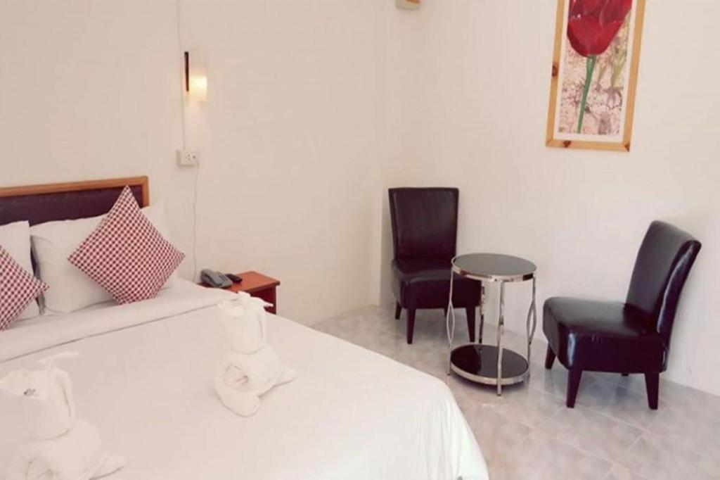 Hotel De Ratt Phuket Patong Exterior foto