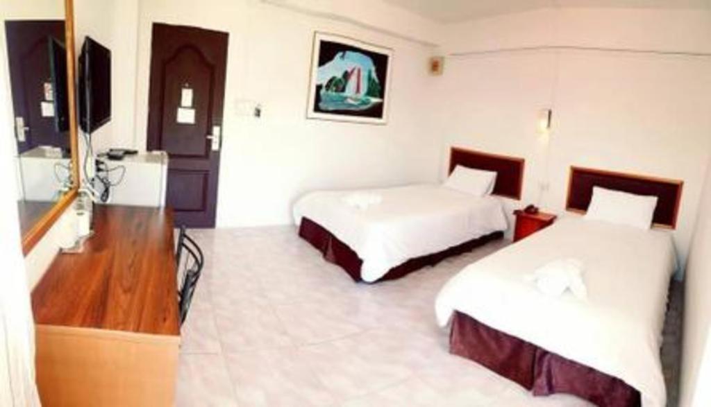 Hotel De Ratt Phuket Patong Exterior foto